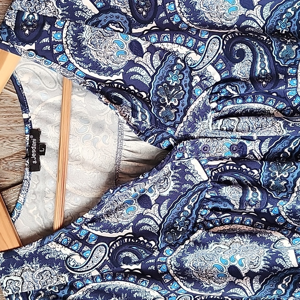 A.Jeadani Ladies Paisley Print Blouse - Picture 3 of 6